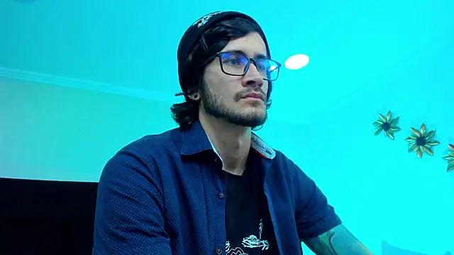 Loggan donnelly online show from 02.08.25