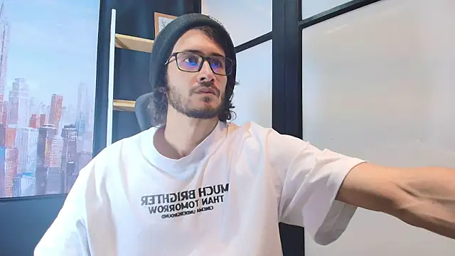 Loggan donnelly online show from 03.13.25