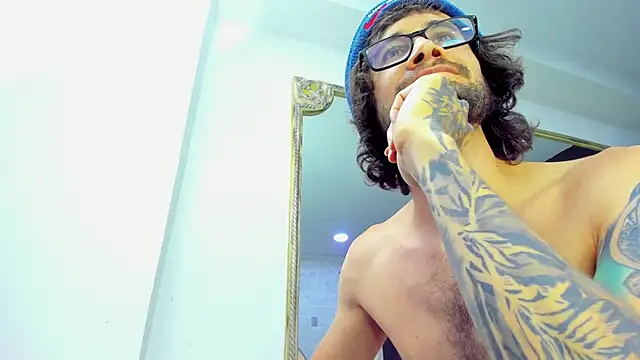 Loggan donnelly online show from 03.19.25