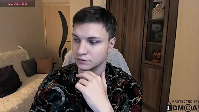 Snapshot of handsome_guy01 chatting on 11.09.25 handsome guy01 online show from 11.09.25