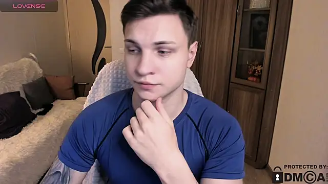 Snapshot of handsome_guy01 chatting on 11.19.25 handsome guy01 online show from 11.19.25