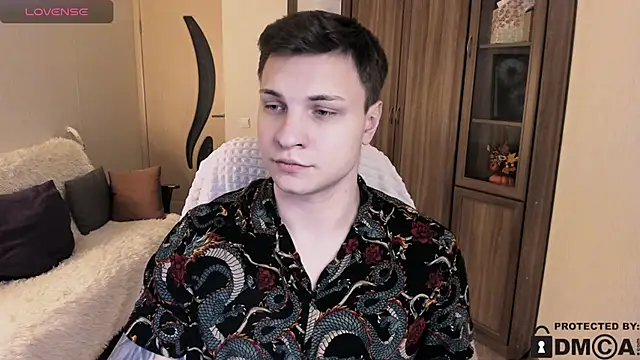 Snapshot of handsome_guy01 chatting on 11.20.25 handsome guy01 online show from 11.20.25