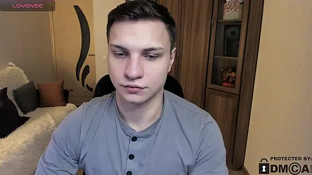 Snapshot of handsome_guy01 chatting on 11.24.25 handsome guy01 online show from 11.24.25