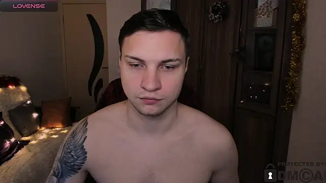 Snapshot of handsome_guy01 chatting on 11.30.25 handsome guy01 online show from 11.30.25