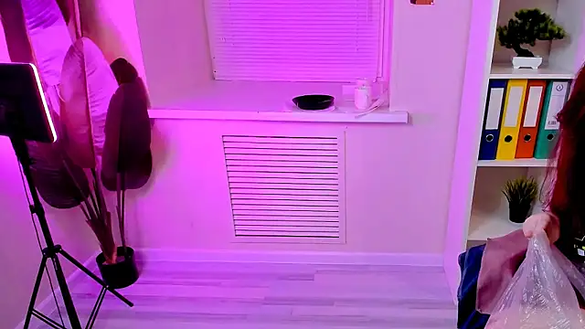 CarolGiggly online show from 11.23.25