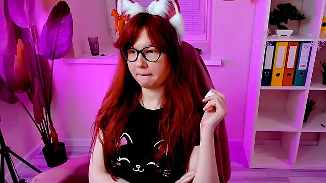 CarolGiggly online show from 12.13.25