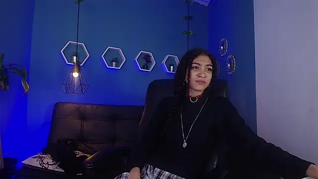 Snapshot of Aurora_ath chatting on 12.18.25 Aurora ath online show from 12.18.25