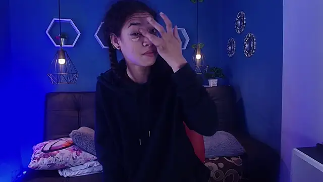 Snapshot of Aurora_ath chatting on 02.13.26 Aurora ath online show from 02.13.26