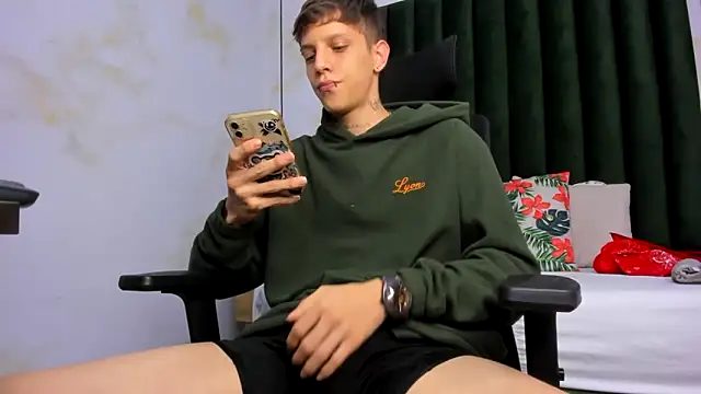 Adam hard  online show from 03.05.25