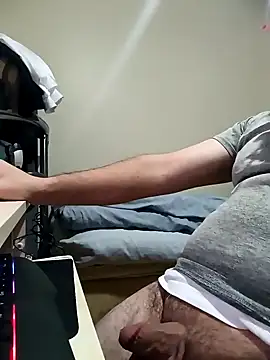 Snapshot of cshn001 chatting on 12.03.24 cshn001 online show from 12.03.24