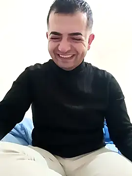 Snapshot of cshn001 chatting on 12.26.24 cshn001 online show from 12.26.24