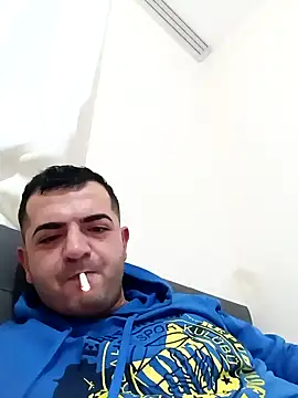 Snapshot of cshn001 chatting on 12.26.24 cshn001 online show from 12.26.24