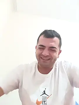 Snapshot of cshn001 chatting on 01.01.25 cshn001 online show from 01.01.25