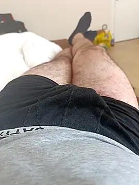 Snapshot of cshn001 chatting on 03.19.25 cshn001 online show from 03.19.25