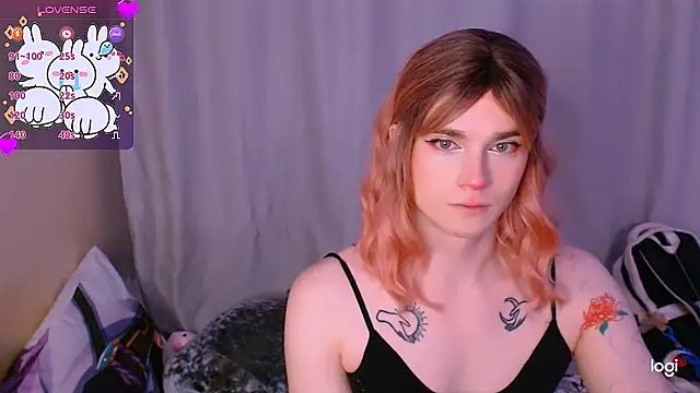 Snapshot of Alice_Hells chatting on 12.18.24 Alice Hells online show from 12.18.24