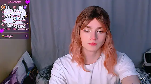 Snapshot of Alice_Hells chatting on 12.23.24 Alice Hells online show from 12.23.24