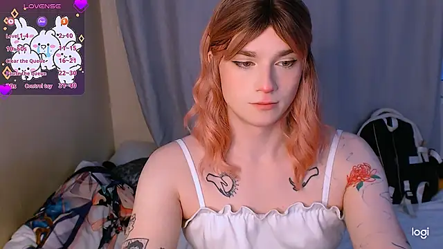 Snapshot of Alice_Hells chatting on 01.10.25 Alice Hells online show from 01.10.25