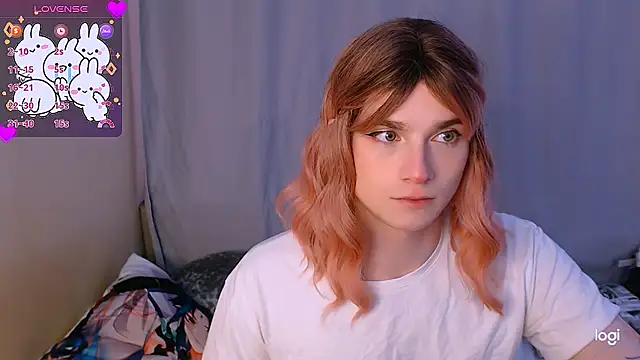 Snapshot of Alice_Hells chatting on 01.15.25 Alice Hells online show from 01.15.25