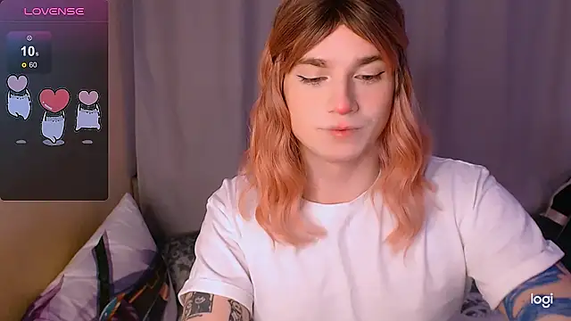 Snapshot of Alice_Hells chatting on 01.22.25 Alice Hells online show from 01.22.25