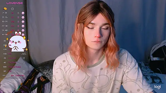 Snapshot of Alice_Hells chatting on 02.01.25 Alice Hells online show from 02.01.25