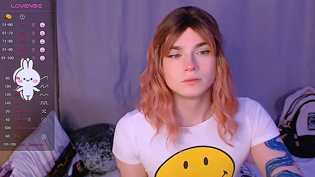 Snapshot of Alice_Hells chatting on 02.14.25 Alice Hells online show from 02.14.25