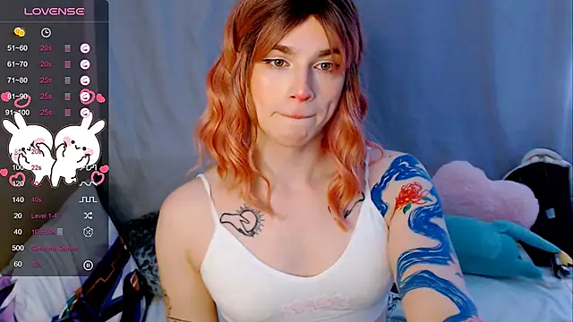 Snapshot of Alice_Hells chatting on 02.17.25 Alice Hells online show from 02.17.25