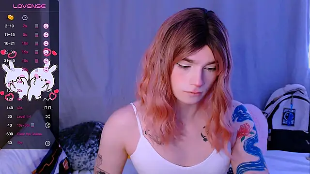 Snapshot of Alice_Hells chatting on 02.19.25 Alice Hells online show from 02.19.25