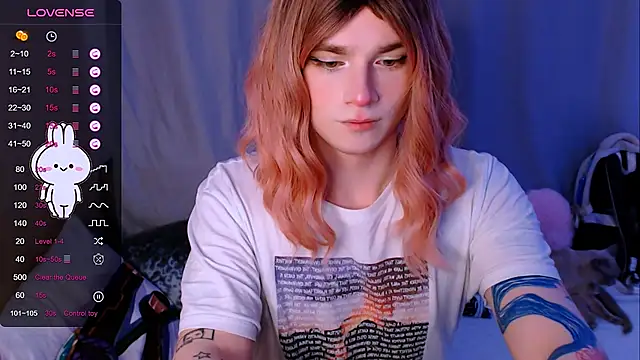 Snapshot of Alice_Hells chatting on 02.21.25 Alice Hells online show from 02.21.25