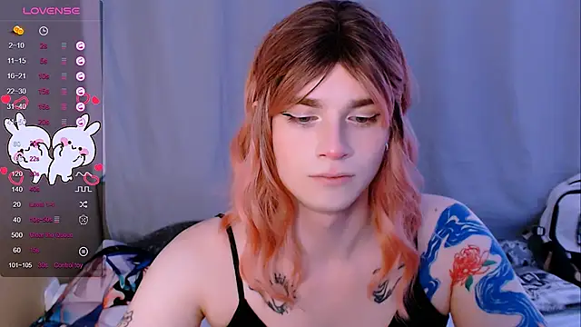 Snapshot of Alice_Hells chatting on 02.28.25 Alice Hells online show from 02.28.25