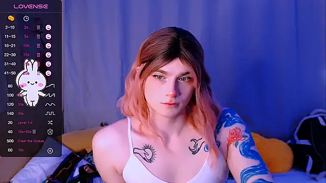 Snapshot of Alice_Hells chatting on 11.02.25 Alice Hells online show from 11.02.25