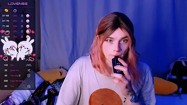 Snapshot of Alice_Hells chatting on 11.08.25 Alice Hells online show from 11.08.25