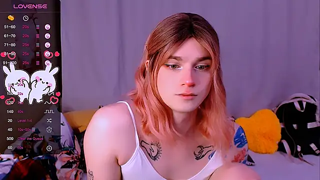 Snapshot of Alice_Hells chatting on 11.23.25 Alice Hells online show from 11.23.25