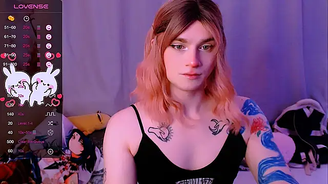 Snapshot of Alice_Hells chatting on 12.01.25 Alice Hells online show from 12.01.25