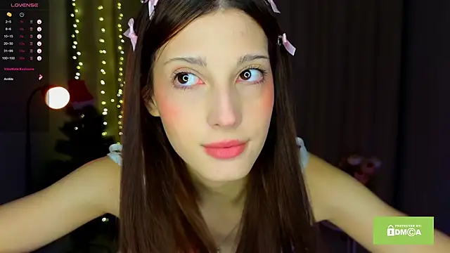 EvaAlson online show from 02.04.25