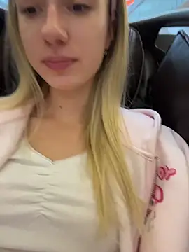 Lia  Love online show from 11.03.25