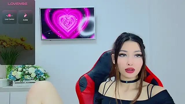 Snapshot of honey_yani chatting on 03.08.25 honey yani online show from 03.08.25