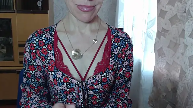 Snapshot of Pepper_mur chatting on 03.10.25 Pepper mur online show from 03.10.25