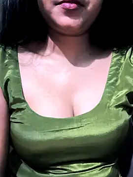 Snapshot of NEETU-89 chatting on 10.23.25 NEETU-89 online show from 10.23.25