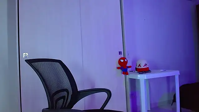 Snapshot of LiamGadiell chatting on 03.02.25 LiamGadiell online show from 03.02.25