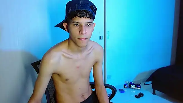 Snapshot of LiamGadiell chatting on 03.09.25 LiamGadiell online show from 03.09.25