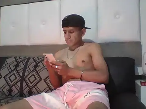 oiram27 online show from 11.27.25