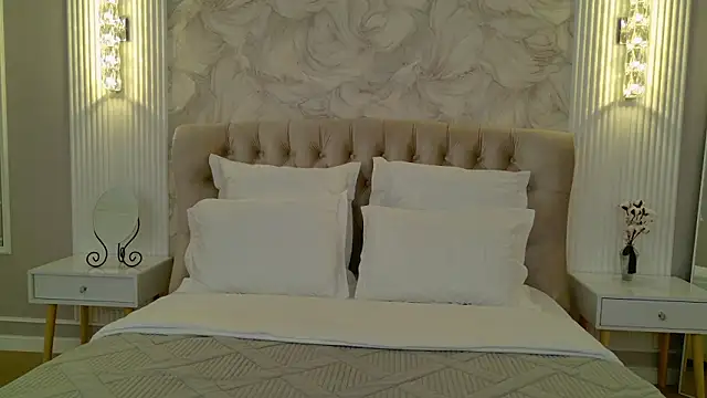 milaleoneli online show from 10.07.25