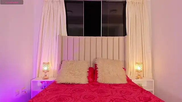 Snapshot of Aliison_Smith chatting on 03.08.26 Aliison Smith online show from 03.08.26