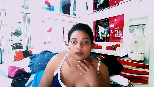 Snapshot of IndianYummy chatting on 03.07.25 IndianYummy online show from 03.07.25