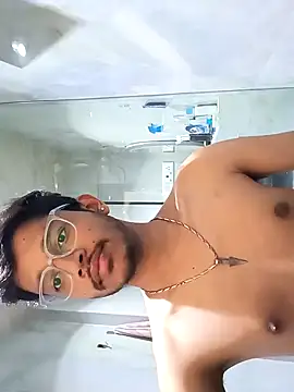 Snapshot of skinnyyyyyyyyy chatting on 01.20.25 skinnyyyyyyyyy online show from 01.20.25