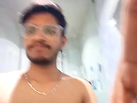 Snapshot of skinnyyyyyyyyy chatting on 01.25.25 skinnyyyyyyyyy online show from 01.25.25