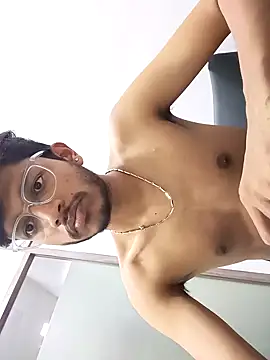 Snapshot of skinnyyyyyyyyy chatting on 02.01.25 skinnyyyyyyyyy online show from 02.01.25