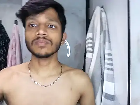 Snapshot of skinnyyyyyyyyy chatting on 02.24.25 skinnyyyyyyyyy online show from 02.24.25