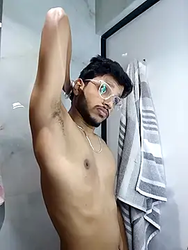 Snapshot of skinnyyyyyyyyy chatting on 10.13.25 skinnyyyyyyyyy online show from 10.13.25