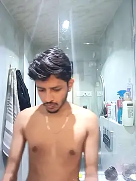 Snapshot of skinnyyyyyyyyy chatting on 10.27.25 skinnyyyyyyyyy online show from 10.27.25